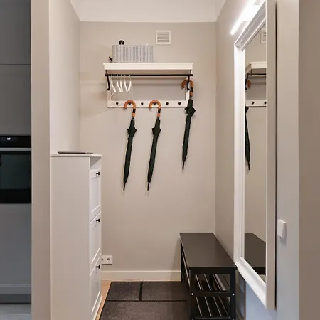 Modern 2-bdrm Centre Рига