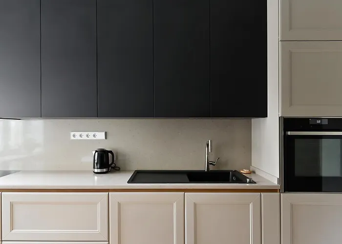 Apartment Modern 2-bdrm Centre *